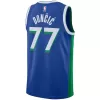 Dallas Mavericks Luka Doncic #77 2022/23 Swingman Jersey Blue for men - City Edition - uafactory